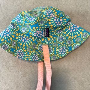 Patagonia baby hat